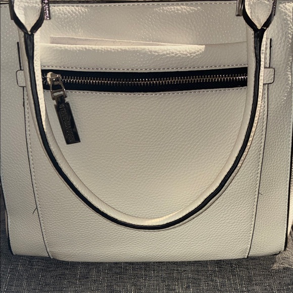 Steve Madden White Tote Bag with Black Accents - Picture 4 of 9